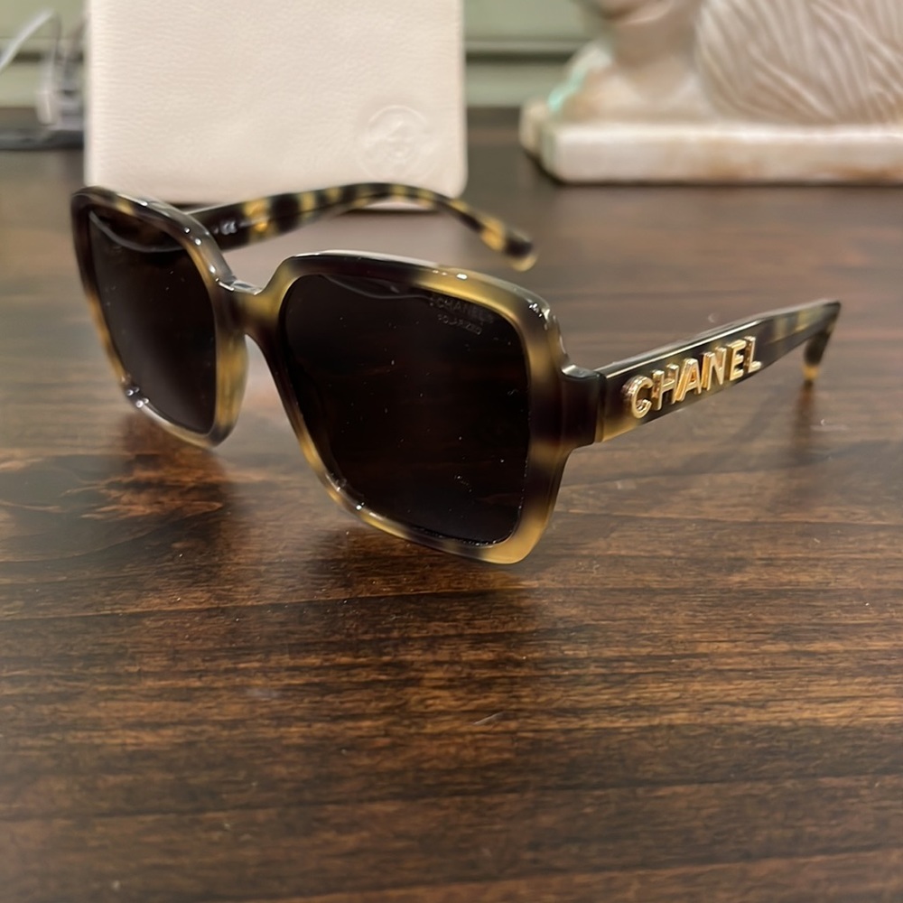 Chanel Lightweight Tortoiseshell Rectangular Oversized Sunglasses